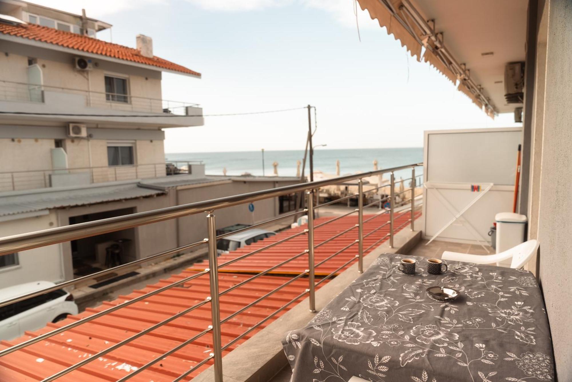 Peraía Aktis Sea View Studios מראה חיצוני תמונה