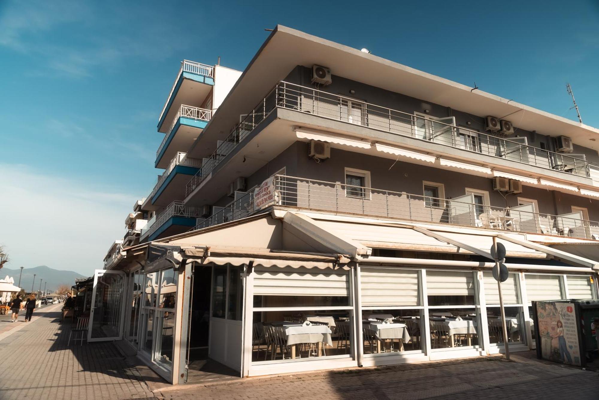 Peraía Aktis Sea View Studios מראה חיצוני תמונה