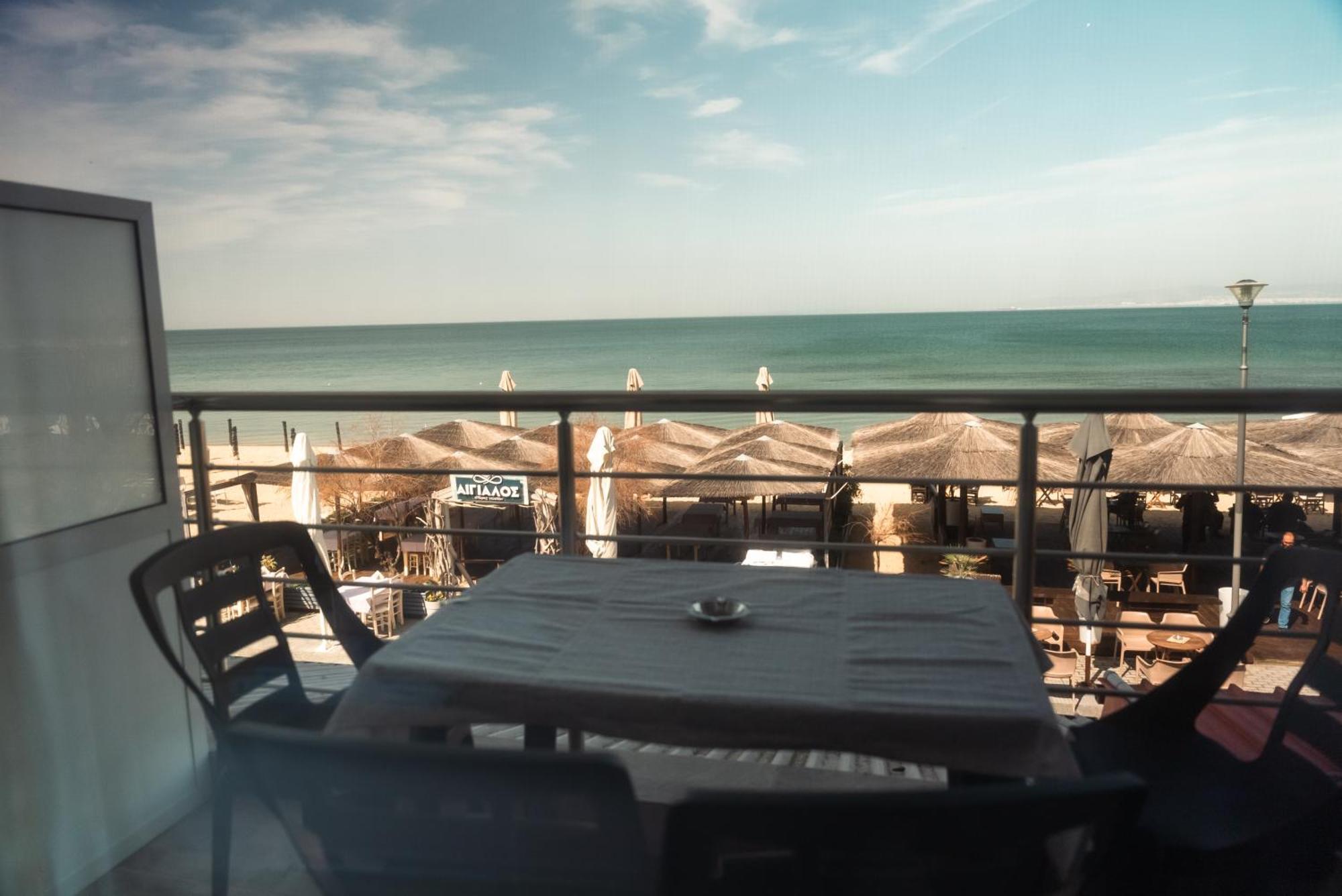 Peraía Aktis Sea View Studios מראה חיצוני תמונה
